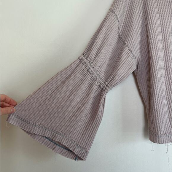We The Free Free People Dahlia Thermal Top Size M Purple Bell Sleeve Oversized - Picture 2 of 7